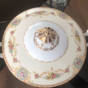 Naritake soup bowl with lead